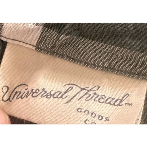 Universal Thread Green Windowpane Print Large Button Front Short Sleeve Top - Picture 3 of 9